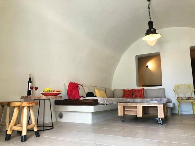 Mantilida Villa Emporio  Eksteriør bilde